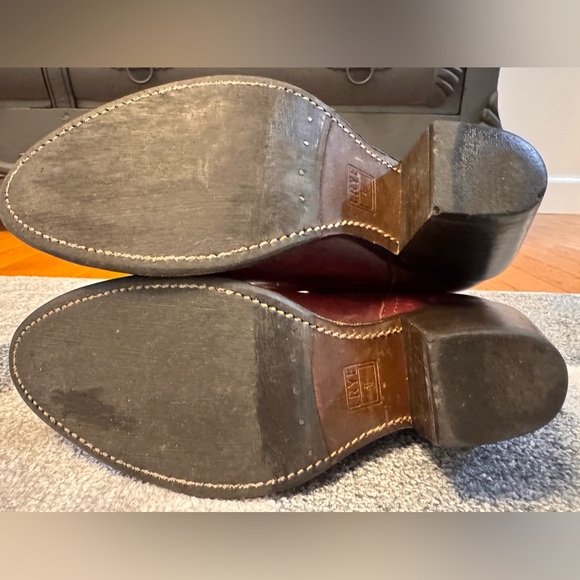 Frye Oxblood short western boot. - Picture 4 of 9